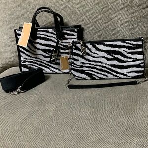 BRAND NEW 🔥 MATCHING MICHAEL KORS BAGS SELLING TOGETHER 😍